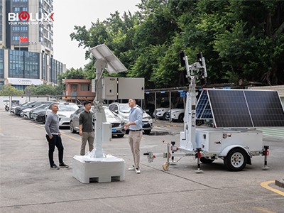 HiSOLO-Solarlichtmasten erfüllen Spaniens Bedarf an Ausrüstungsmieten: Inspektion vor Ort